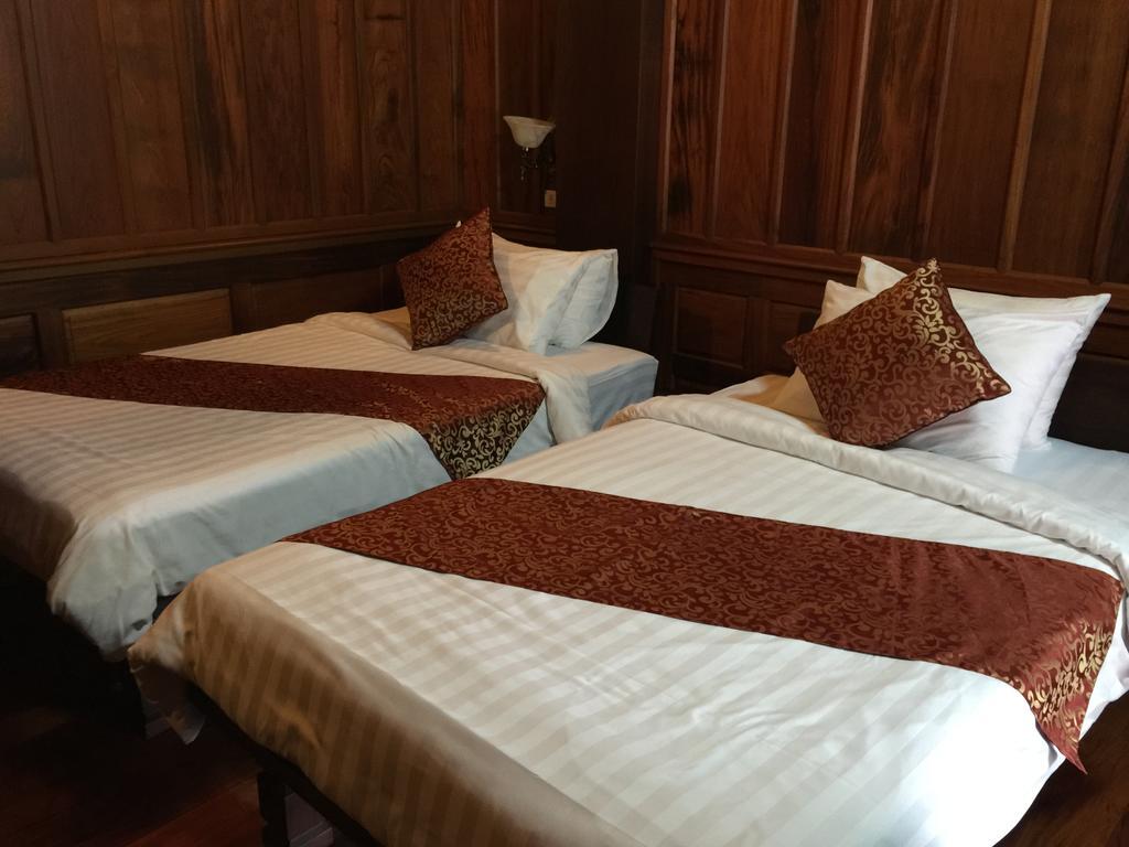 Lakhangthong Boutique Hotel หลวงพระบาง ภายนอก รูปภาพ