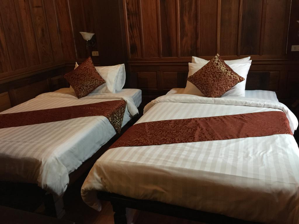 Lakhangthong Boutique Hotel หลวงพระบาง ภายนอก รูปภาพ
