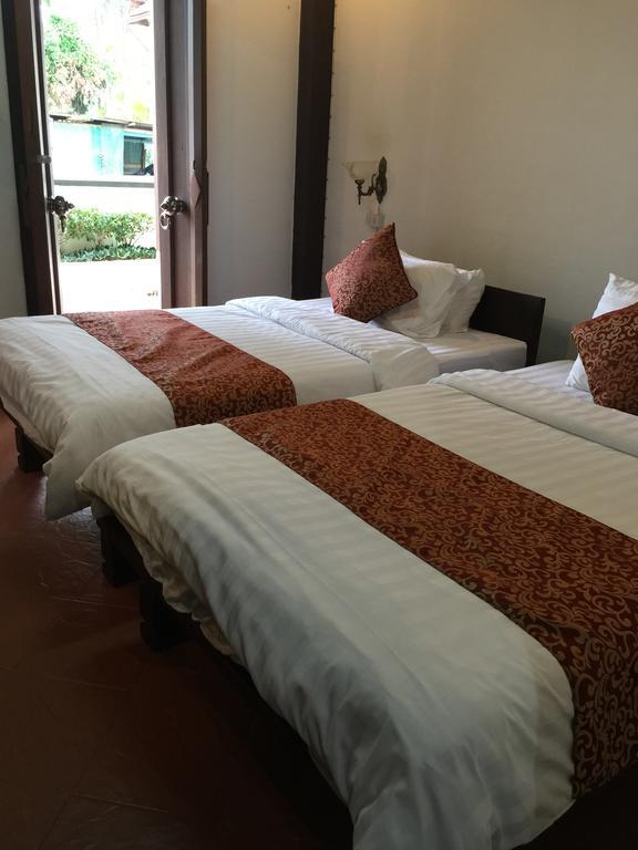 Lakhangthong Boutique Hotel หลวงพระบาง ภายนอก รูปภาพ