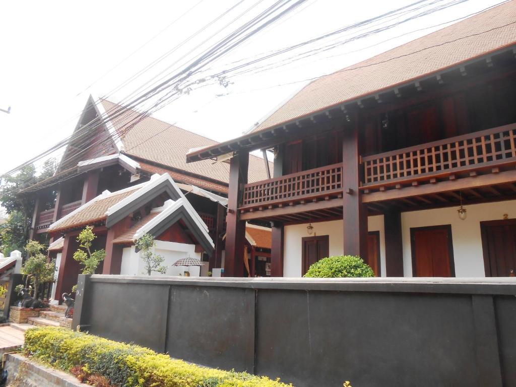 Lakhangthong Boutique Hotel หลวงพระบาง ภายนอก รูปภาพ