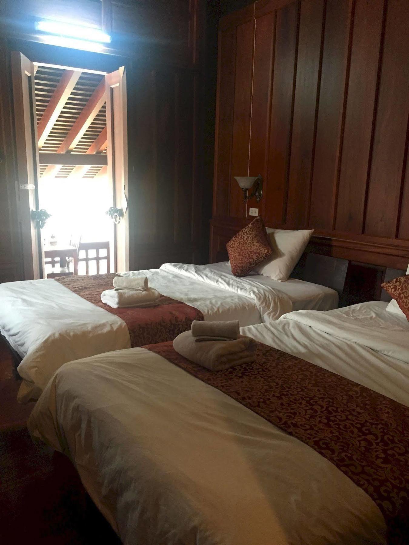 Lakhangthong Boutique Hotel หลวงพระบาง ภายนอก รูปภาพ